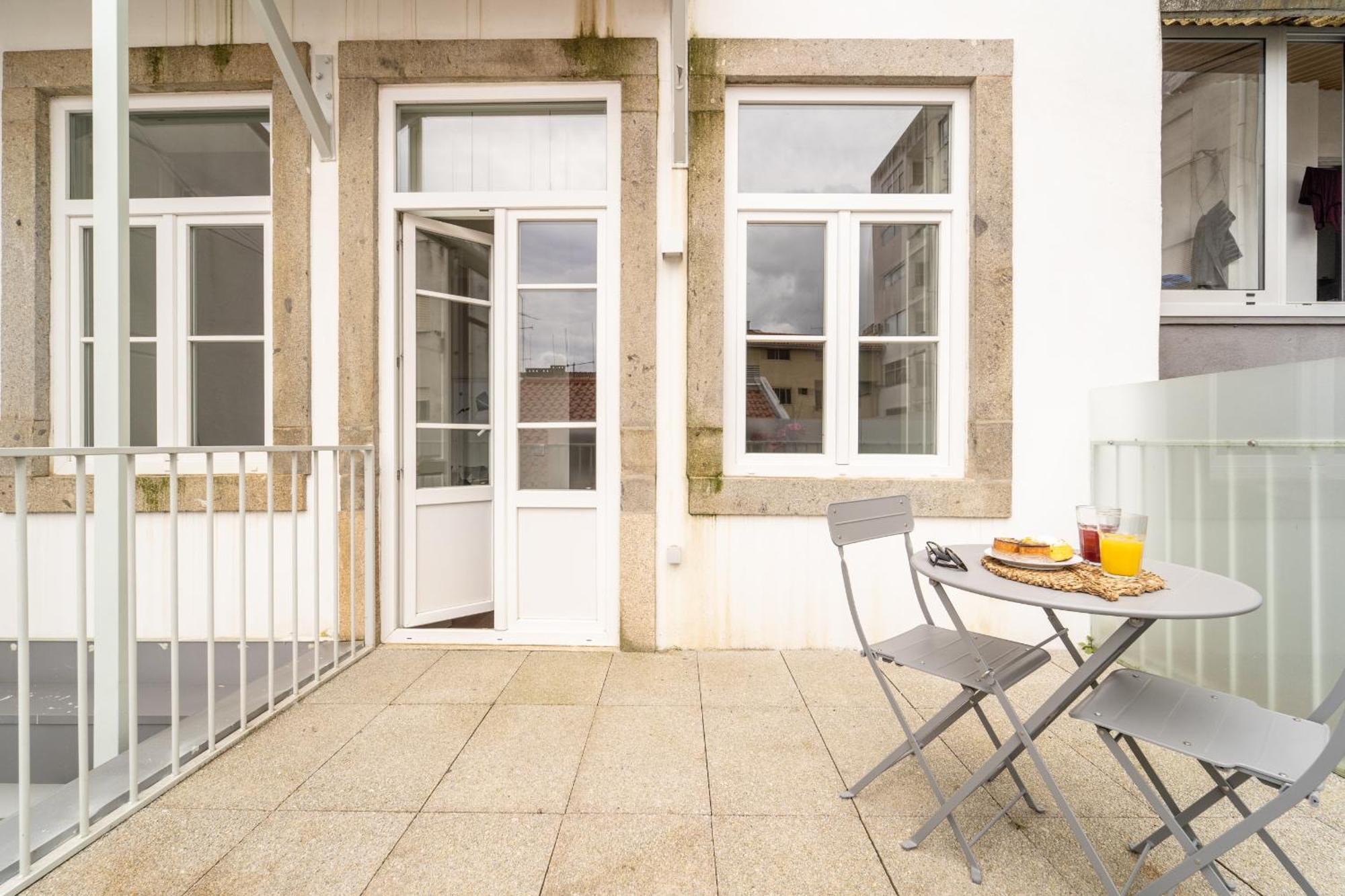 בראגה Escadaria 21 Apartment By House And People מראה חיצוני תמונה